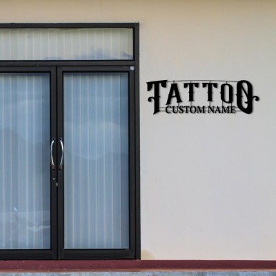 Kişiye Özel Metal Dövme Duvar Tablosu – Dövme Temalı Duvar Dekoru, Monogramlı Özel Tabela, Kişisel İsimli Stüdyo Tabelası, Dövme Dükkanı Duvar Süsü